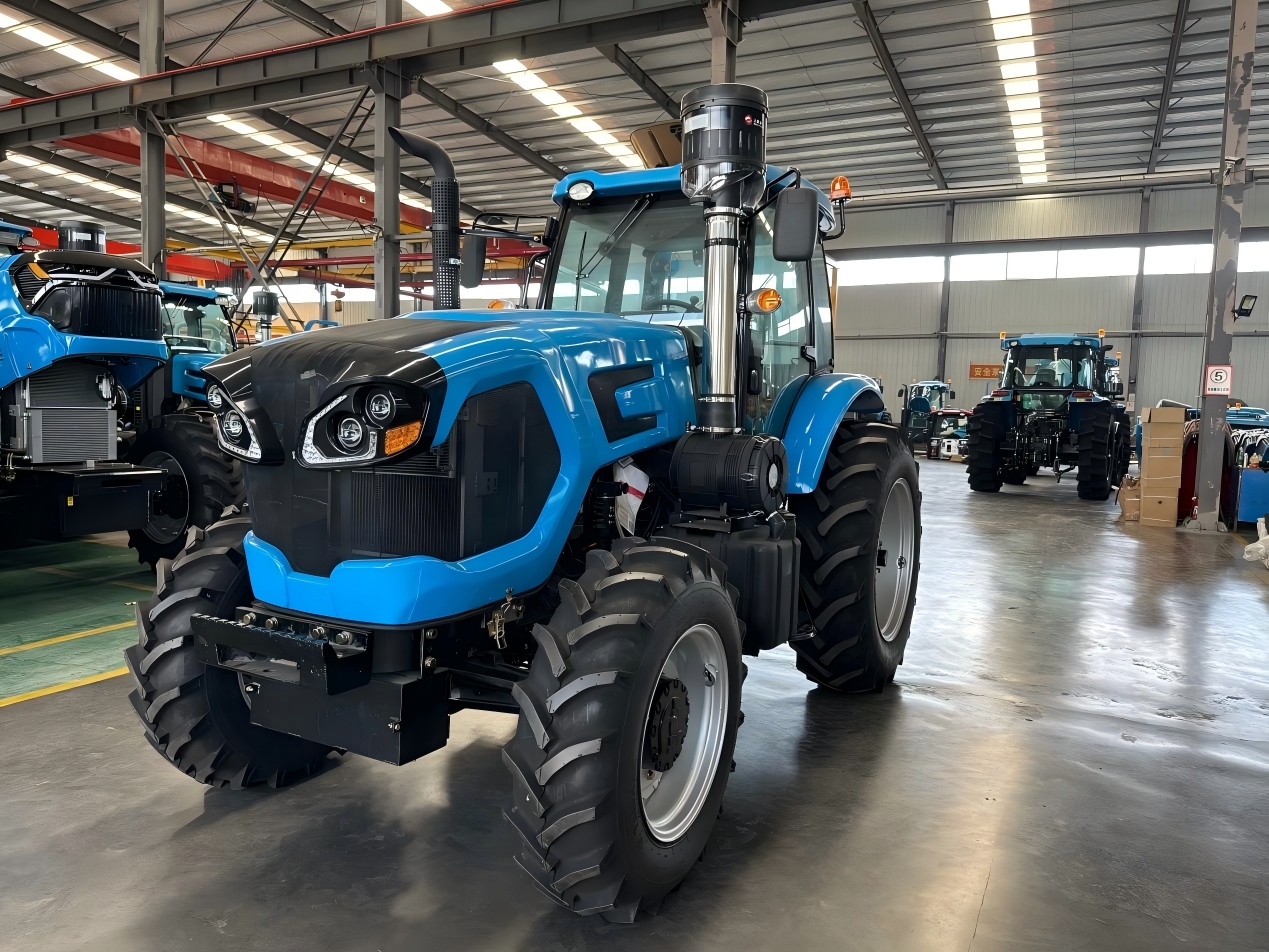 Chinese tractoren met hoog vermogen worden de belangrijkste kracht achter grootschalige landbouw in Afrika